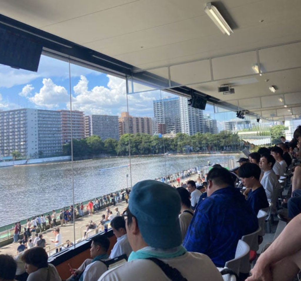 Fried Horse Mackerel, Cold Beer, and Boat Races @ Heiwajima Keirin Stadium