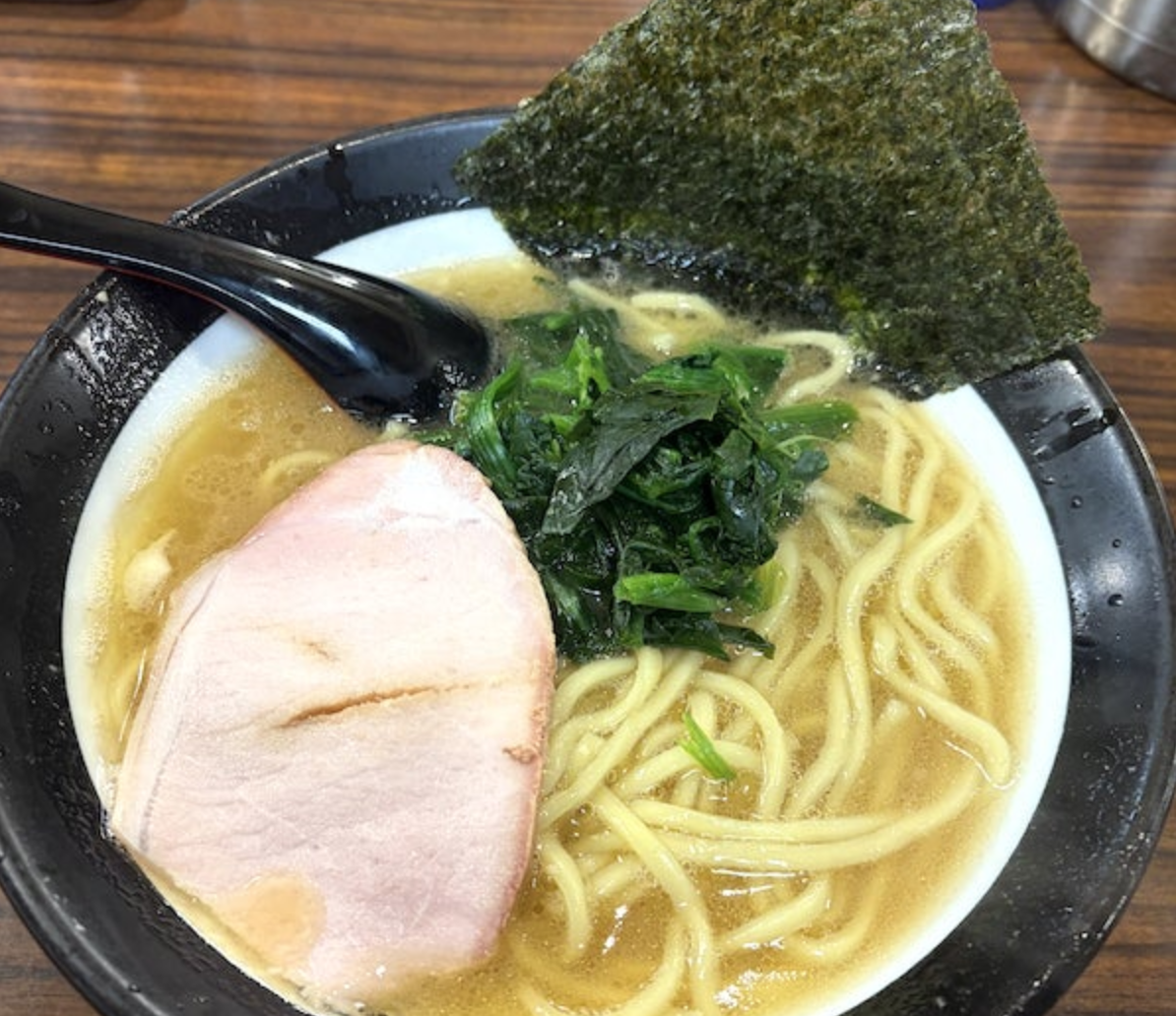 Iekei tonkotsu shoyu ramen in Nakameguro Tokyo